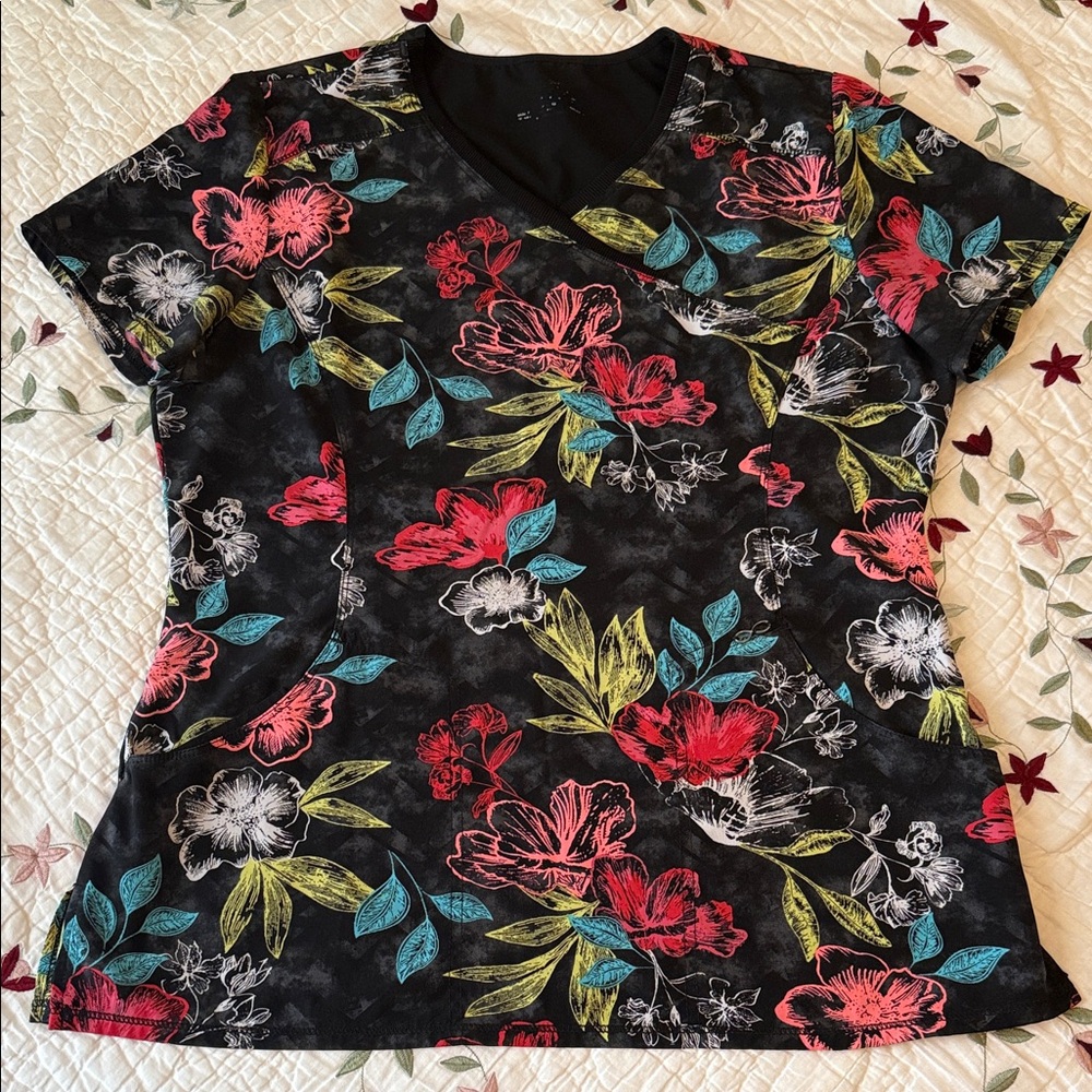 Floral Print V-Neck Blouse - Black and Red